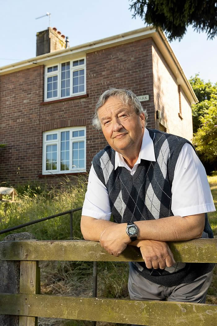 Ӣ����������˹һ������ֻҪ���žͻᱻ��Ÿ����Ļ�