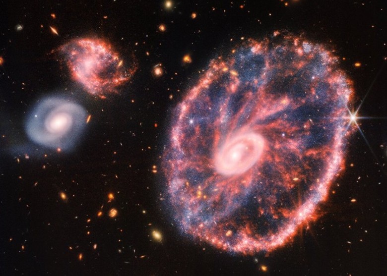 PS港服VR游戏限时特惠：《夏季讲堂》两开 《誉灭兵士3》半价