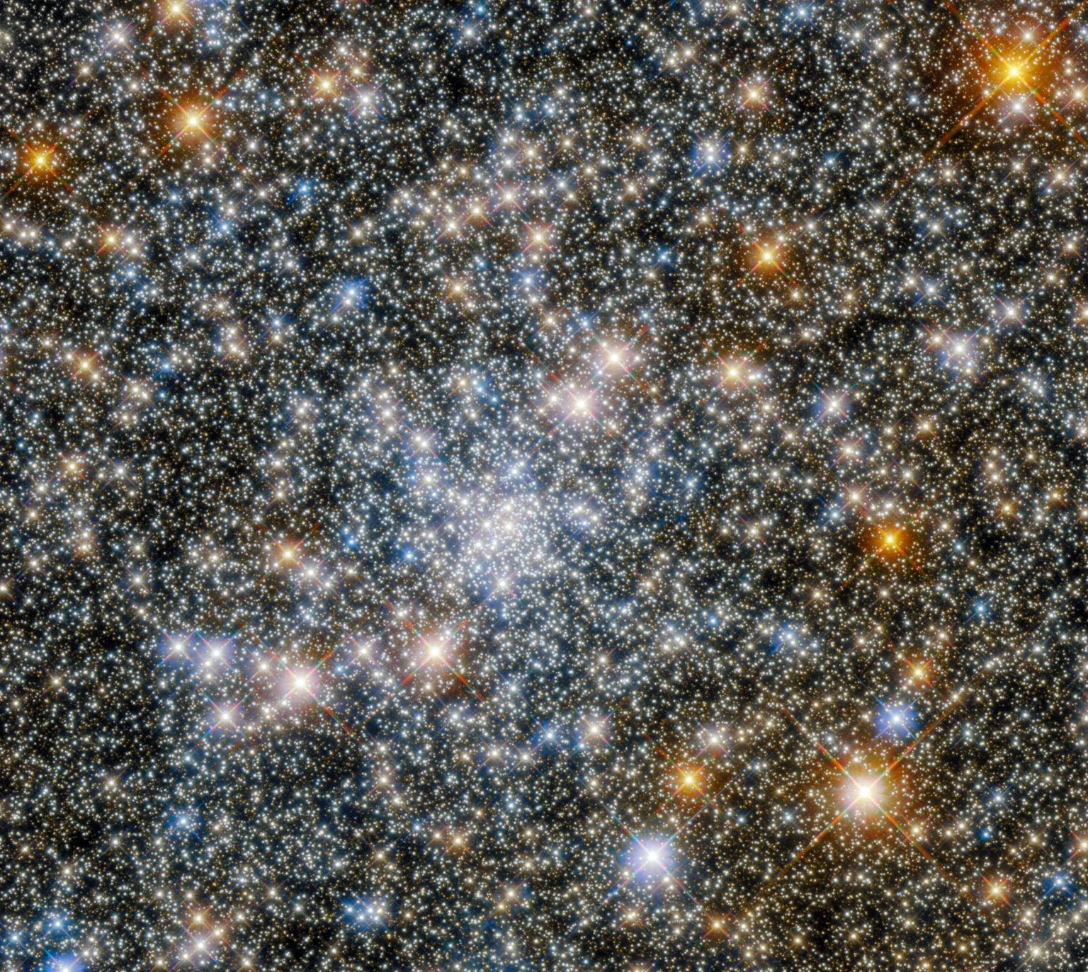 哈勃太空望远镜拍摄的人马座球状星团NGC 6540