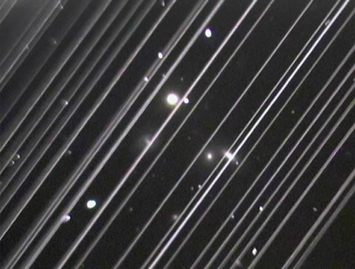 天文学家担心SpaceX星链卫星与其他卫星过于明亮干扰观测