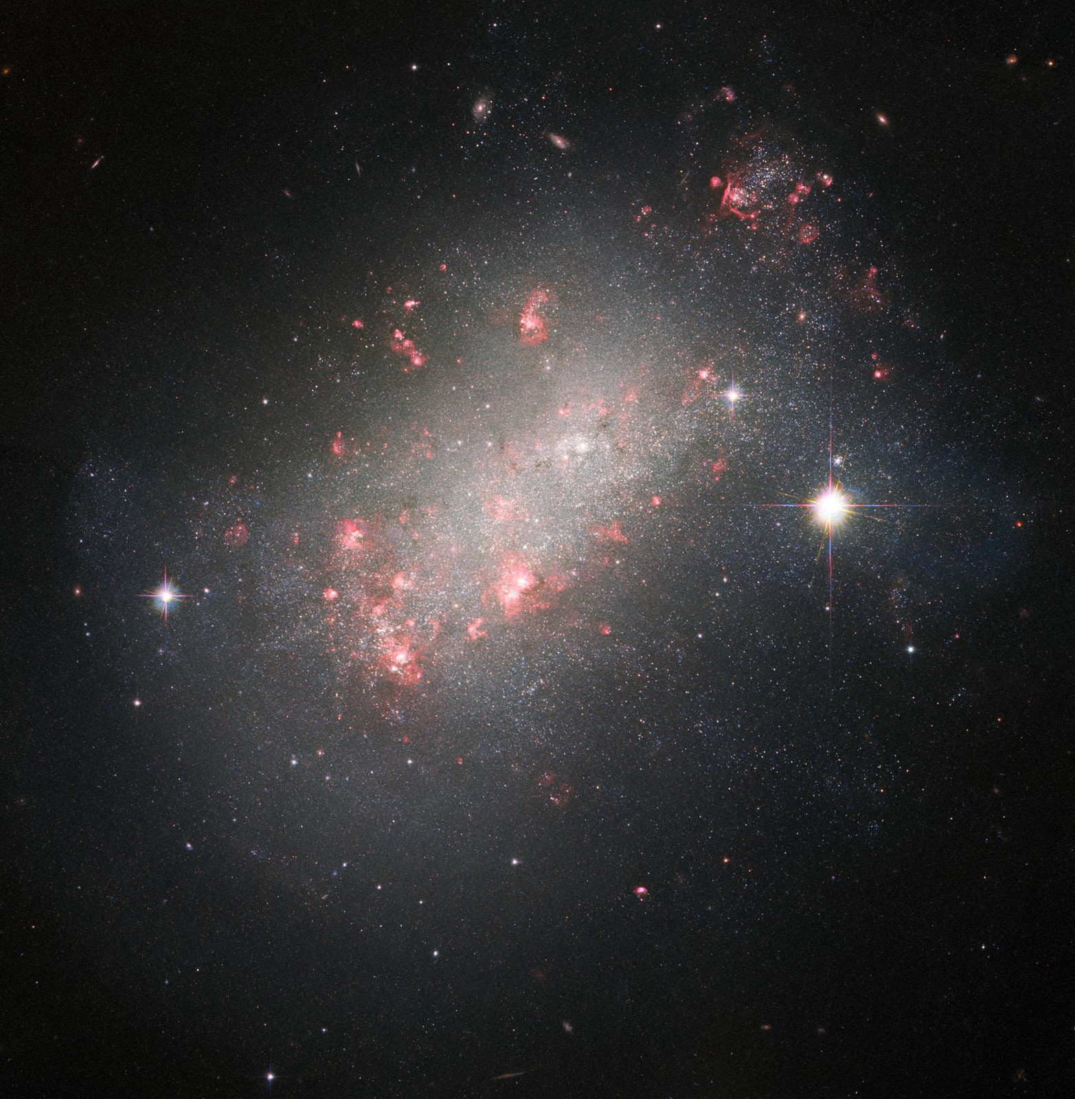 ̫Զġϵ漣NGC 1156