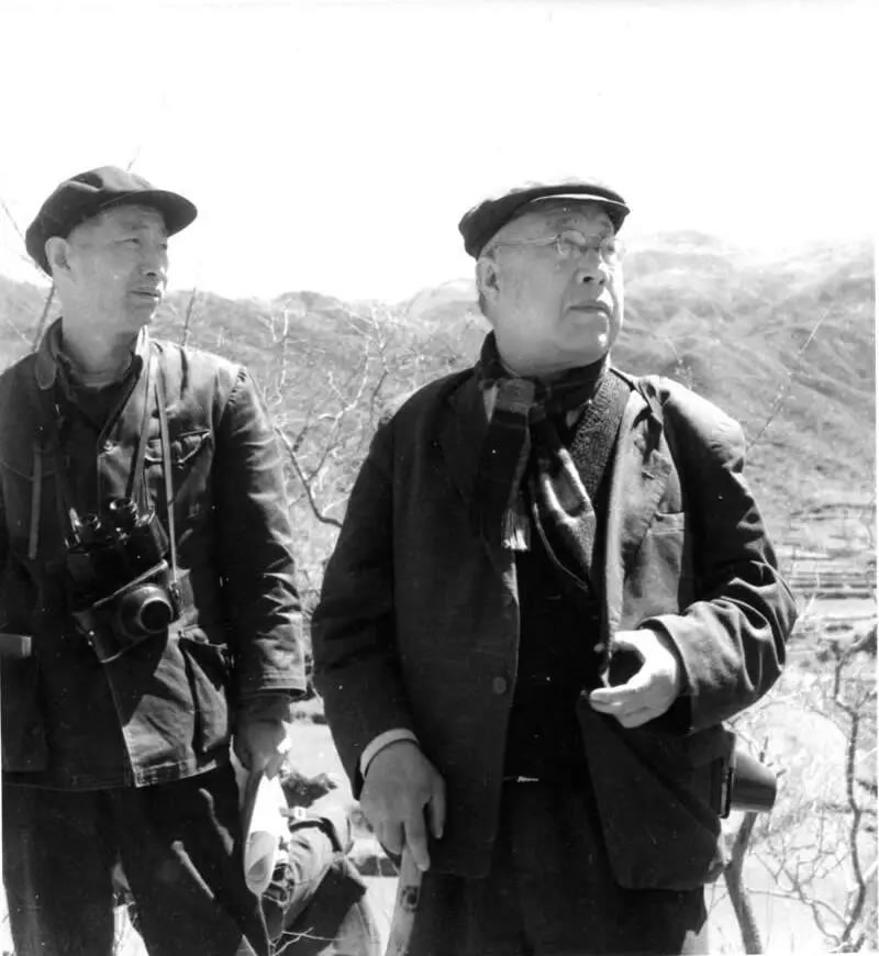 大国科学家:杨钟健的画像与达尔文并列悬挂在英国自然历史博物馆