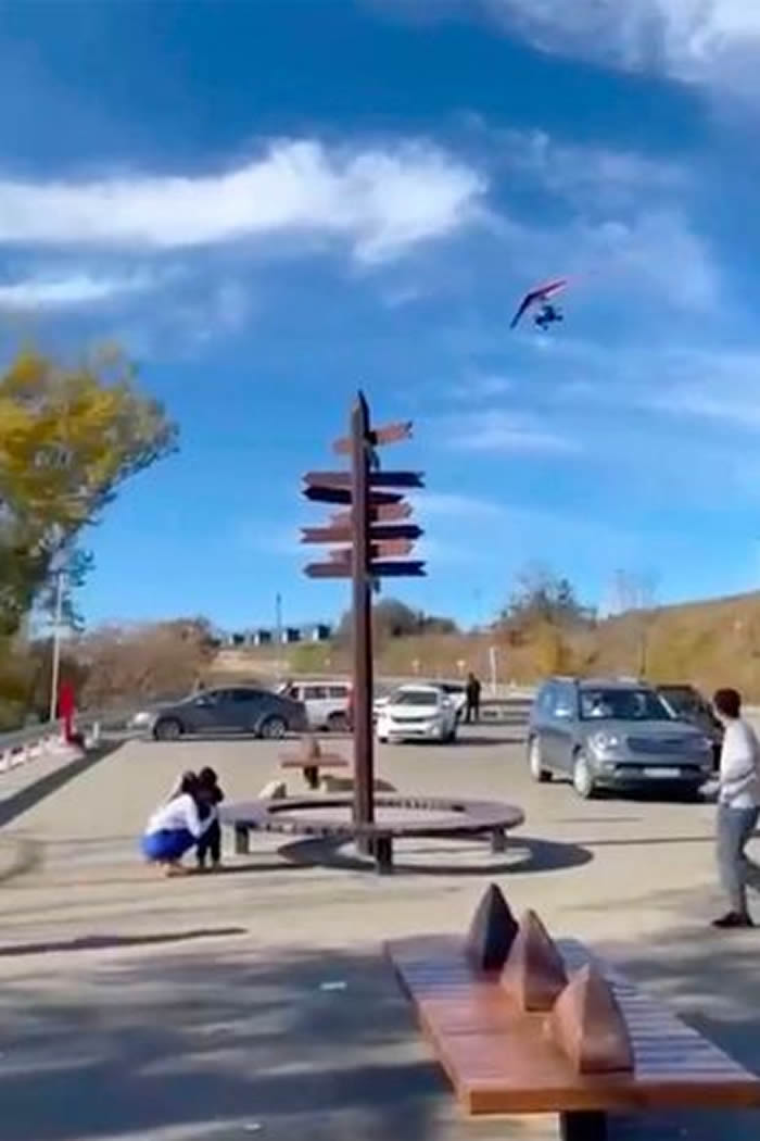 ����˹Ů�οʹ�˻�����۹�ʱʧȥ���Ƶ���׹��