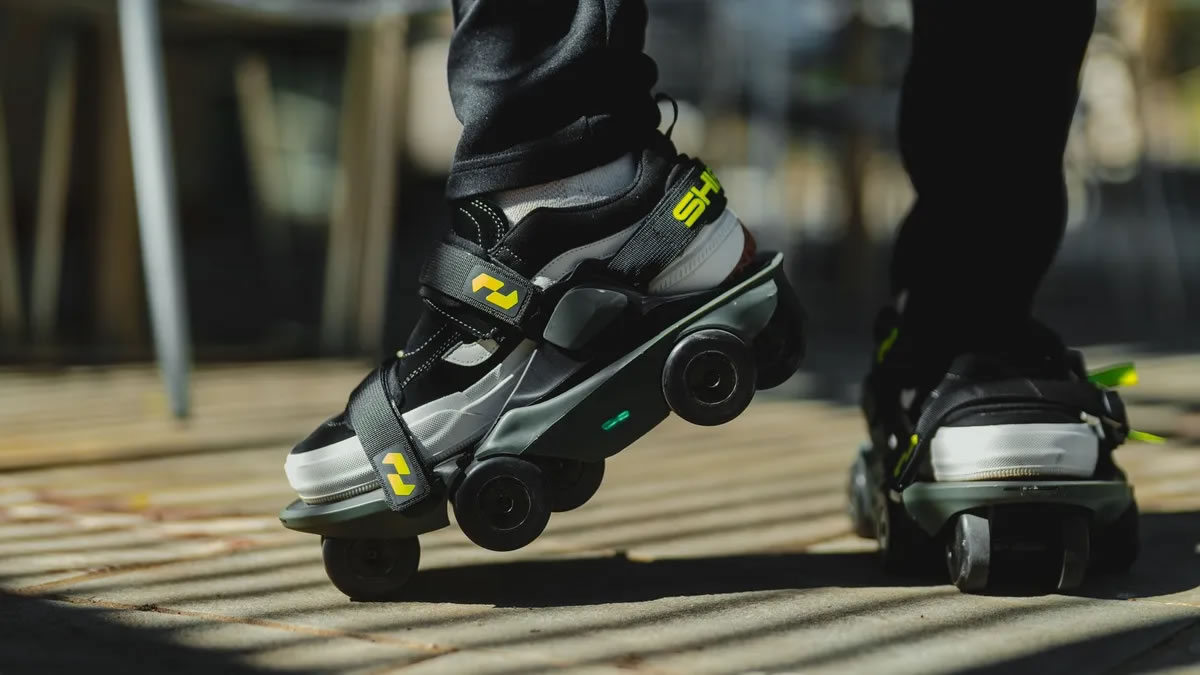 美国初创公司Shift Robotics的轮式智能鞋Moonwalkers可让你的步行速度提高250%