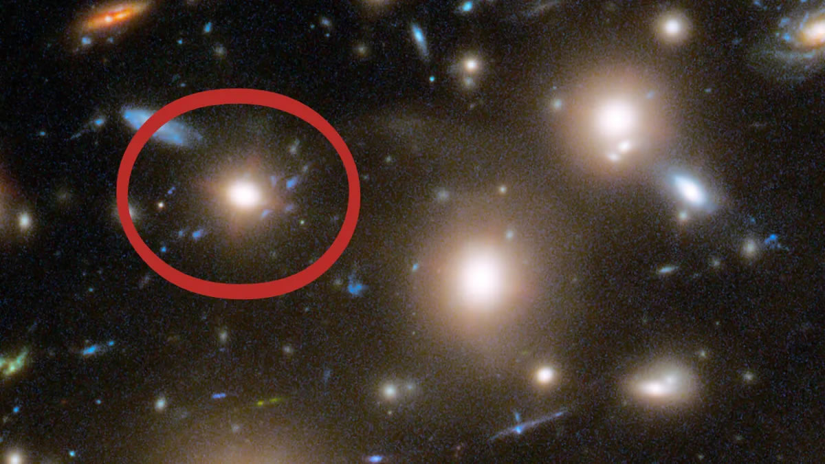 哈勃太空望远镜捕捉到110亿年前一颗超新星爆炸性死亡过程