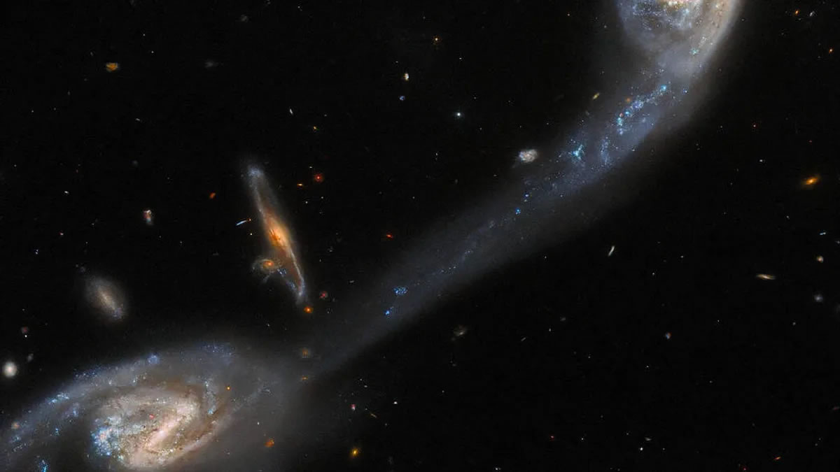 NASA̫Զ׽˾̾Arp 248ϵͼ