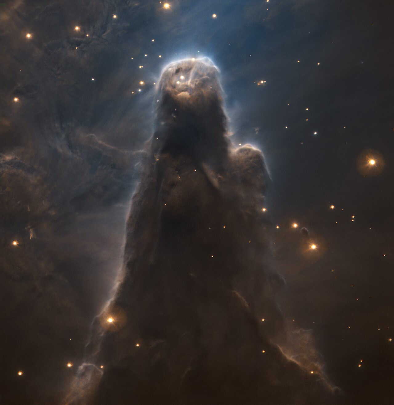 欧洲南方天文台ESO发布麒麟座内令人毛骨悚然的NGC 2264暗星云新图象