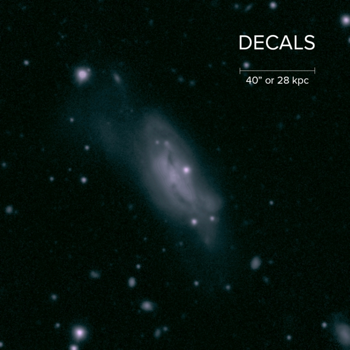 ALMA望远镜发现两个超大质量黑洞并排“进餐” 相距只有750光年