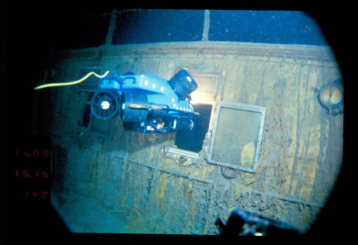 伍兹霍尔海洋研究所WHOI首度公开1986年探勘铁达尼号沉船画面