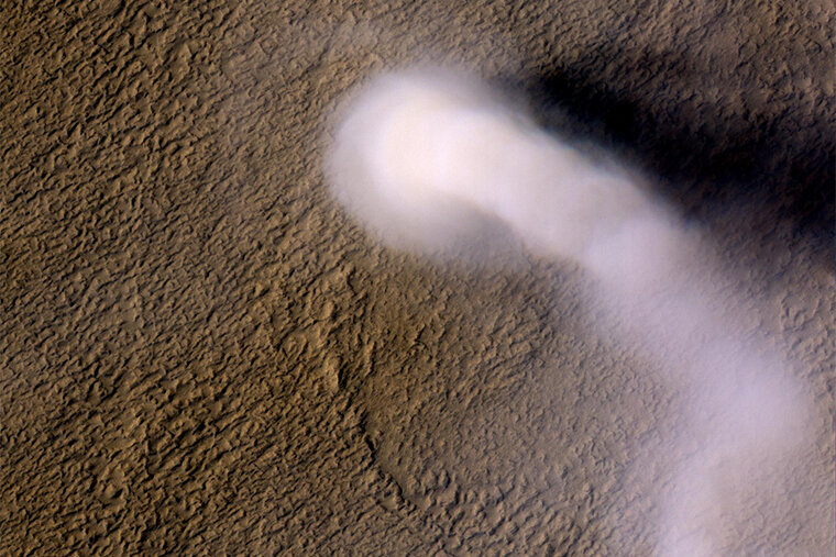 研究量化了电在火星尘暴中的全球影响