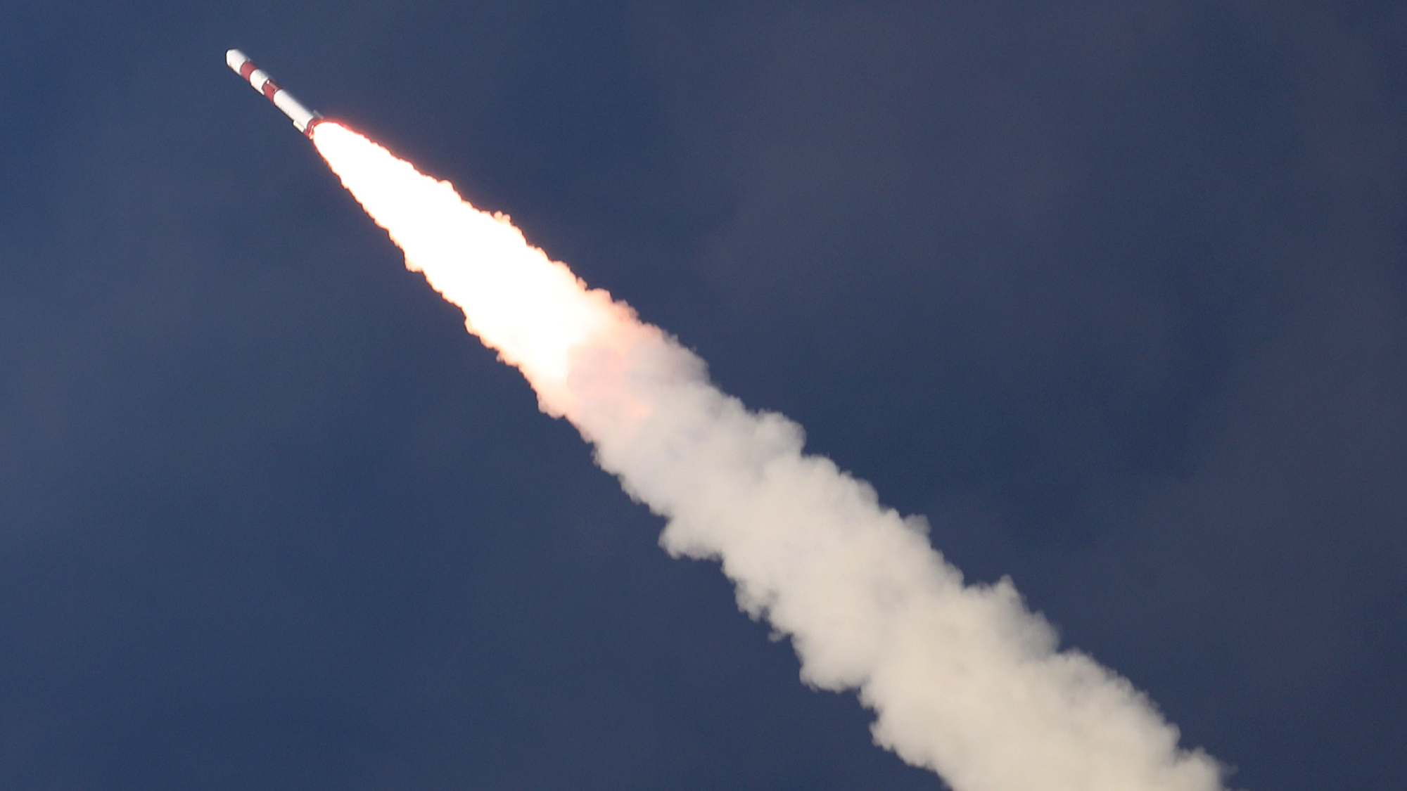 印度极地卫星运载火箭发射7颗卫星进入轨道