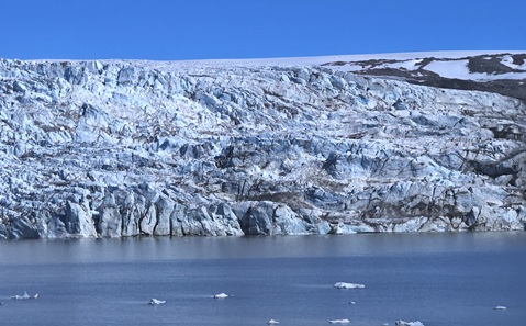 �����ĹŸ�������ʯ��ʾ�˹�С����ʱ�����ڵ�Ӱ��