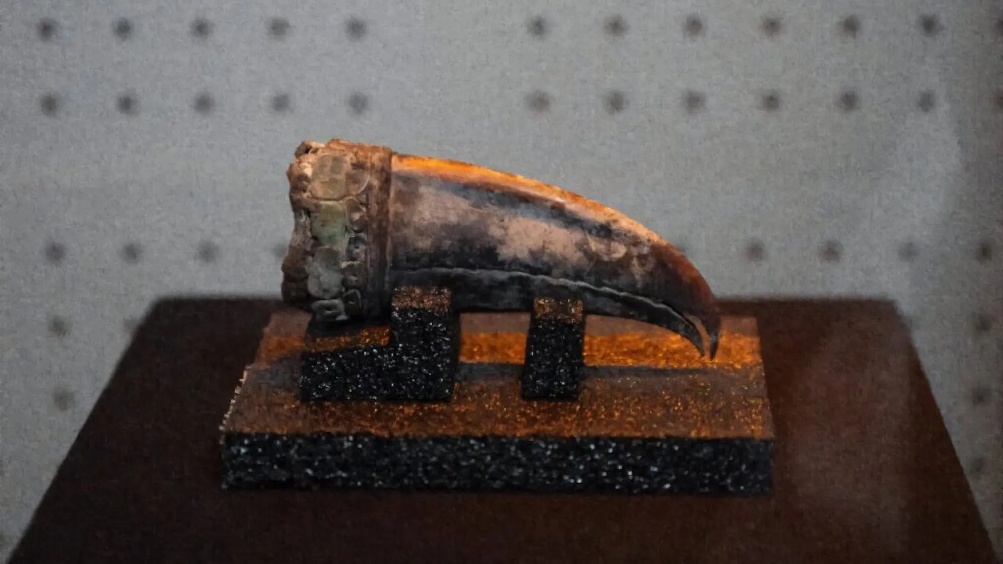 �ݻ���Ĺ��֤ʵ�˹Ŵ�������Ů�Ե�����