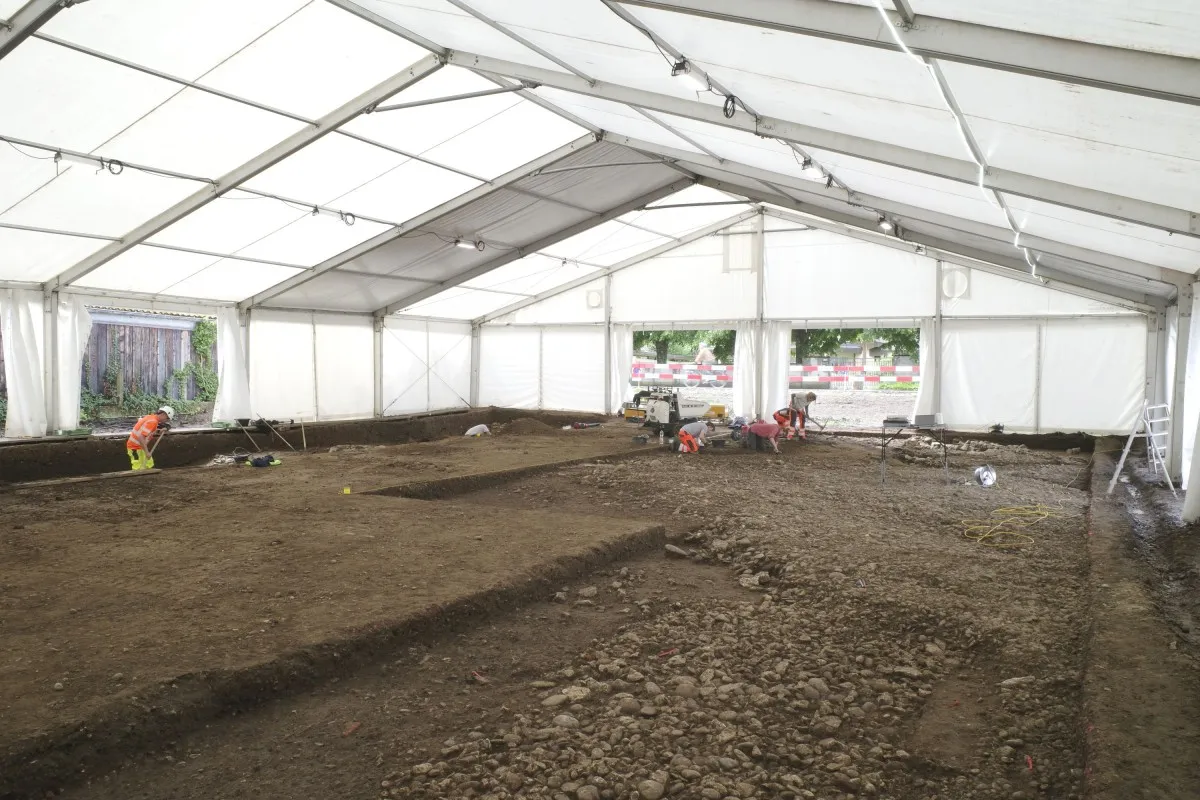 ��ʿס����Ŀ�·��ֵĹ�����Ӥ��Ĺ��