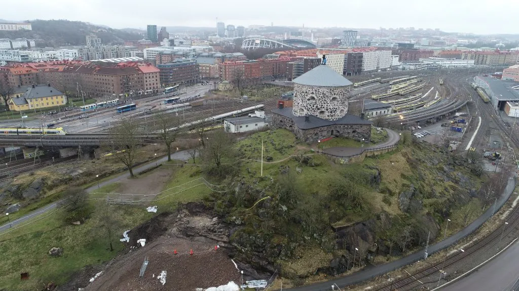 ����±��������͵ġ�غ��ذ�ס�������ʵ