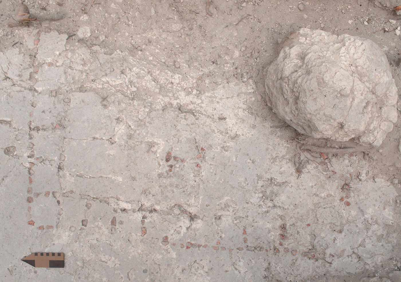 在危地马拉发现的古玛雅棋盘,具有独特马赛克设计