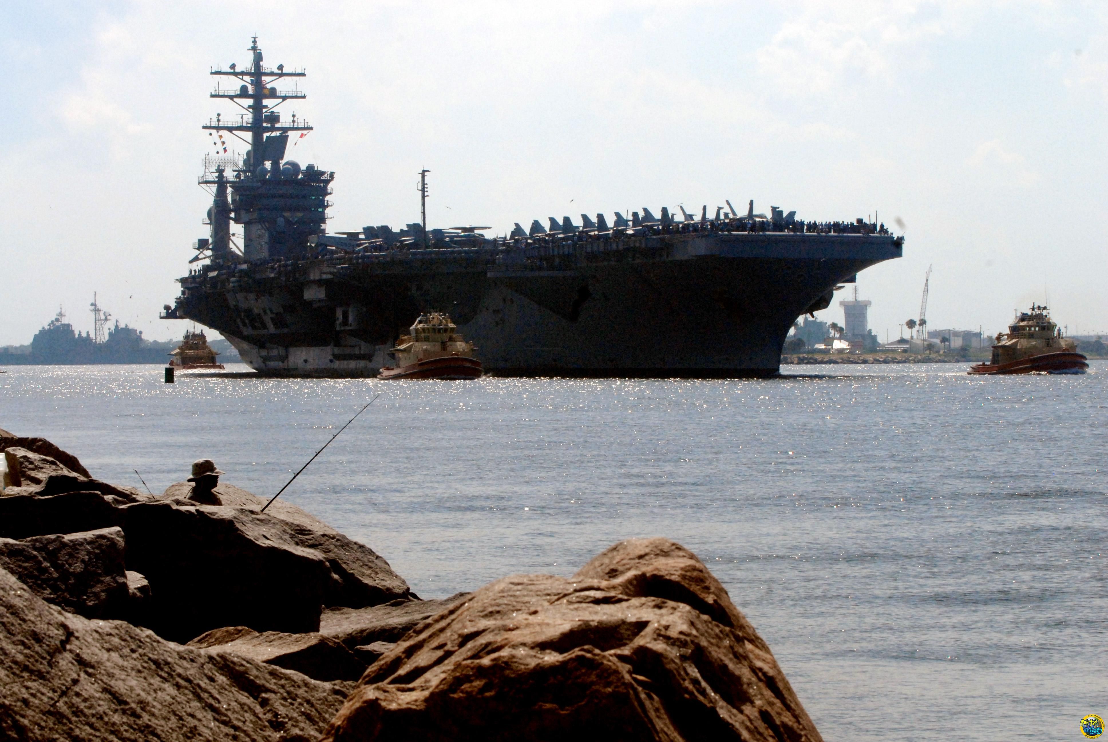 cvn-69"德怀特.d.艾森豪威尔"号航空母舰