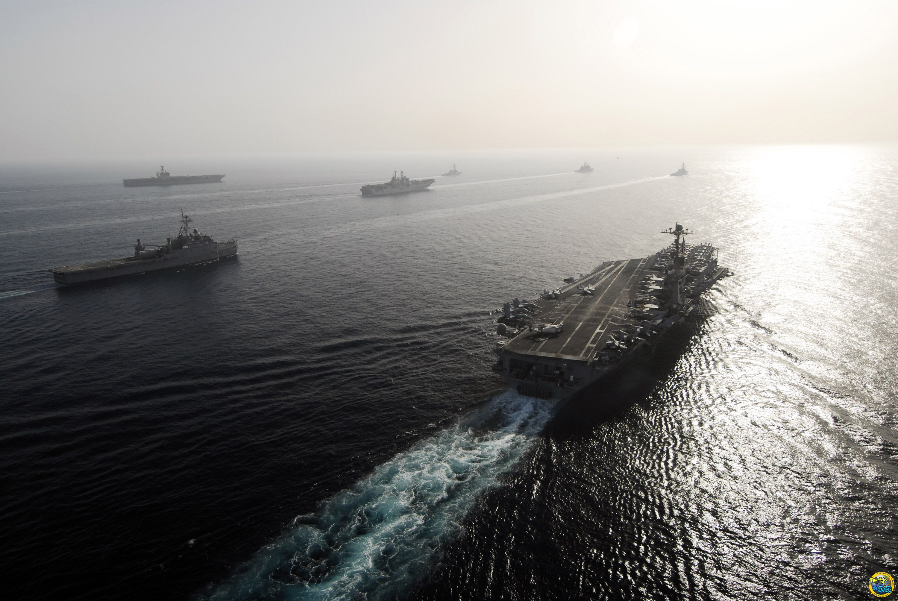 美国航空母舰战斗群