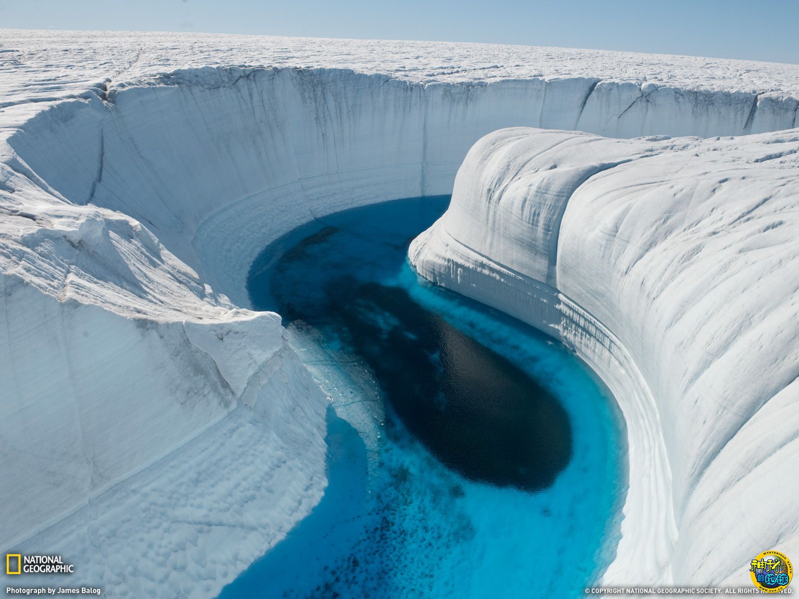 格陵兰冰原峡谷