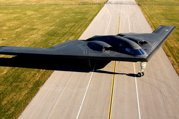 美国b2幽灵隐身轰炸机