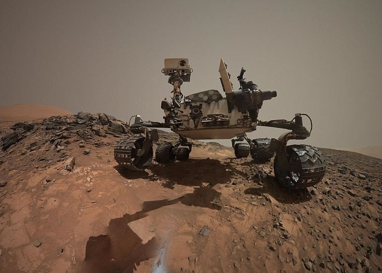 好奇号火星车传回精彩自拍