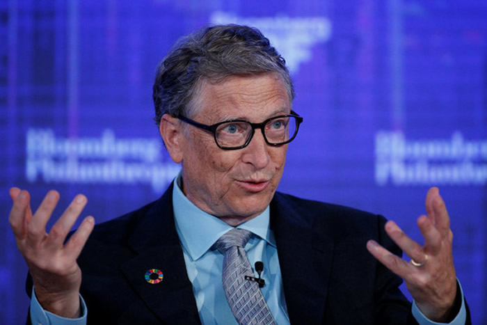 微软联合创始人比尔盖兹(bill gates)在纽约彭博全球商业论坛上发表